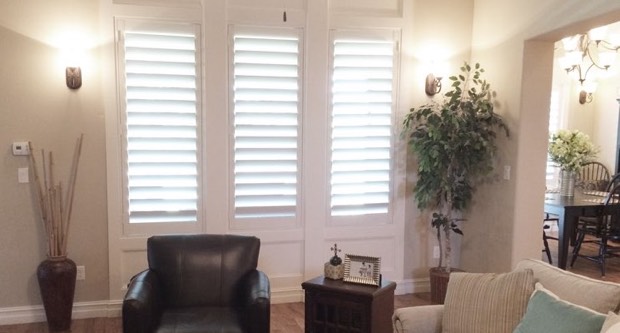 White shutters sitting area